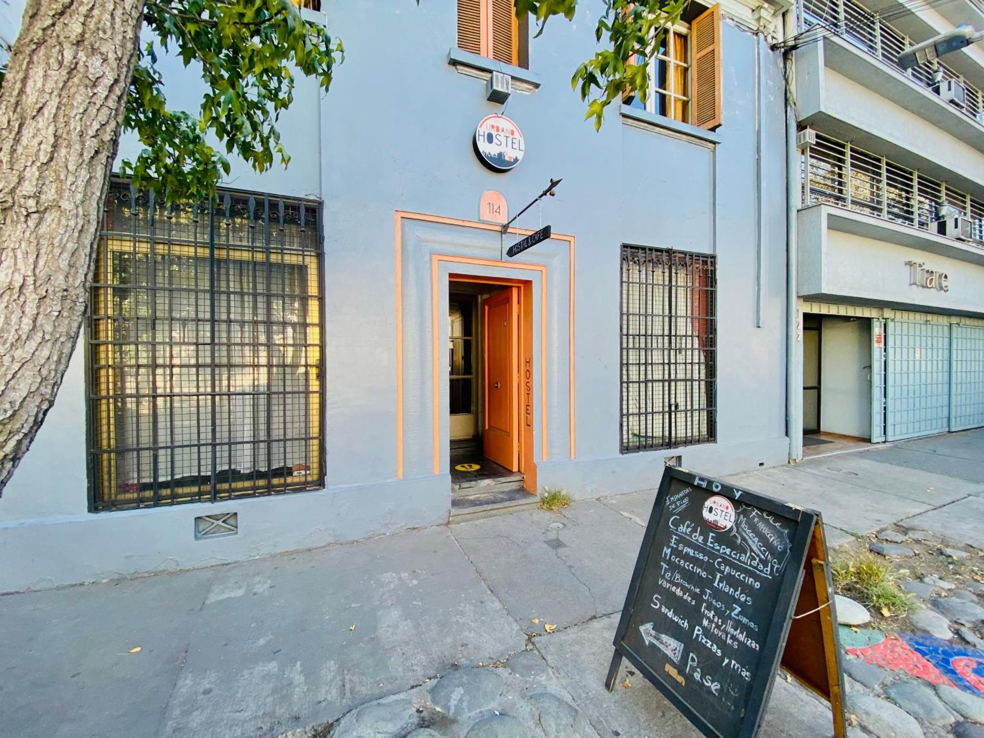 Urbano Hostel Сантяго Екстериор снимка